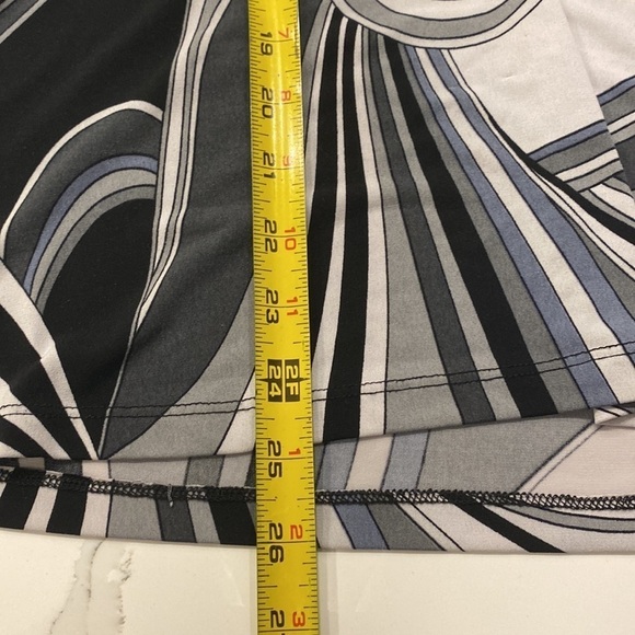 ENCORE V-Neck top Abstract Black White Grey Babydoll Empire Womens Plus Size 3X - Picture 8 of 10